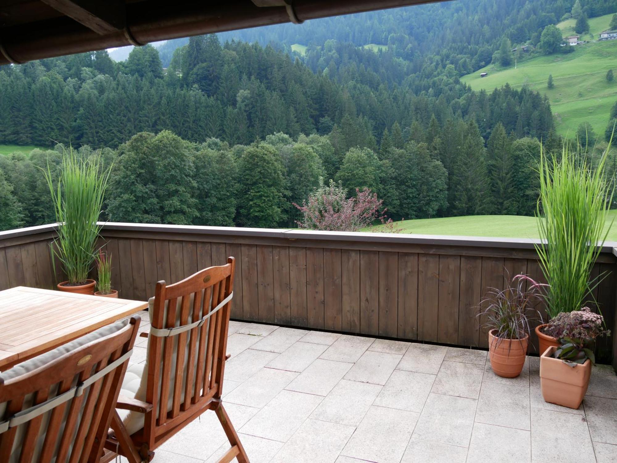 Thuss'N: Family-Friendly Alpine Retreat Apartment Kirchberg in Tirol Exterior photo